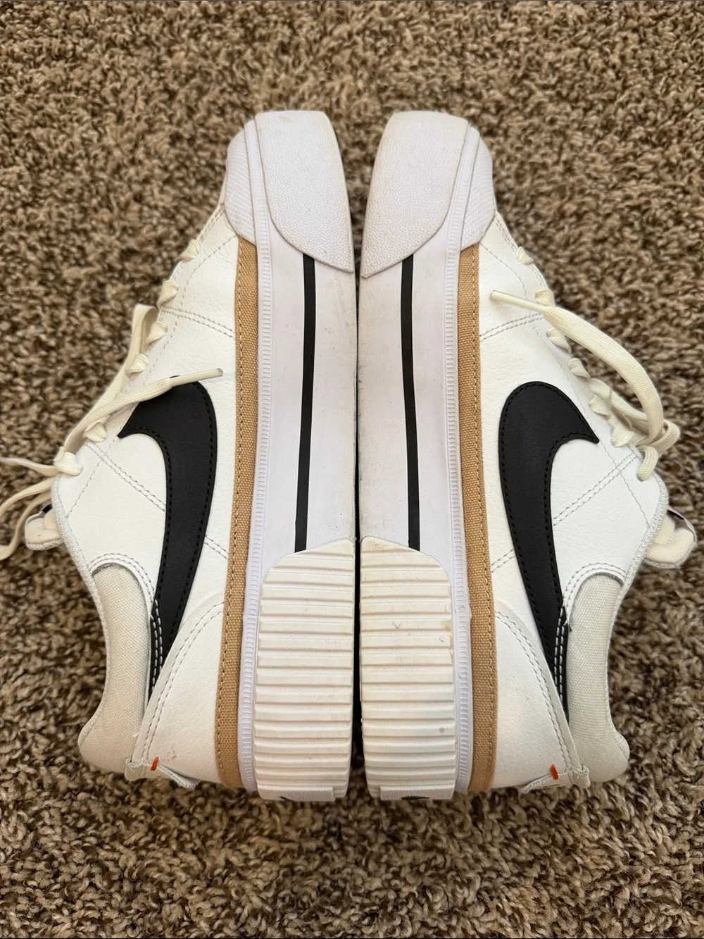Nike Woman’s Court Legacy Shoes